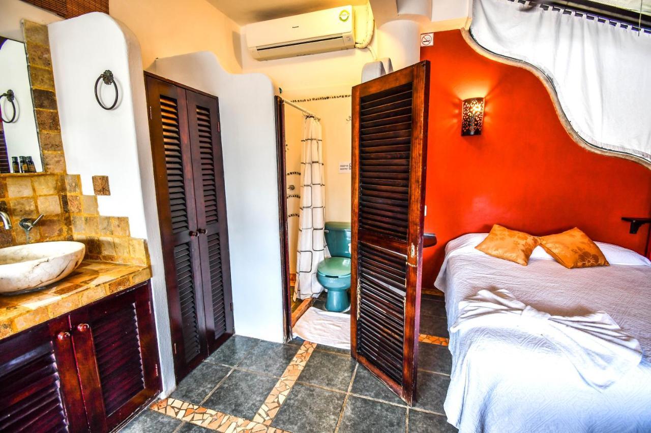 Casa Freud Apartahotel *