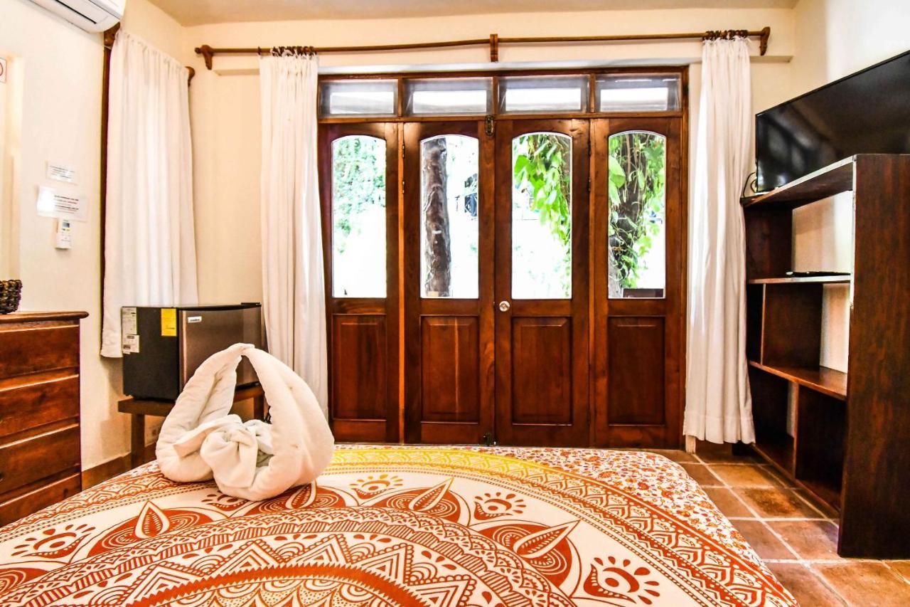 Casa Freud Apartahotel *